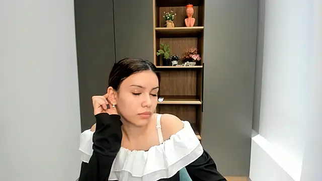 SulemaNeugin online show from February 2026 09:13:02 AM