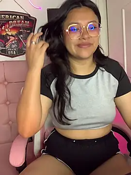 Snapshot of LilithRose_ chatting on February 2026 02:22:02 PM LilithRose online show from February 2026 02:22:02 PM