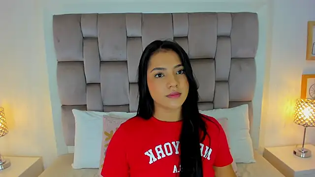 zharia lux 25 online show from March 2026 11:38:02 AM