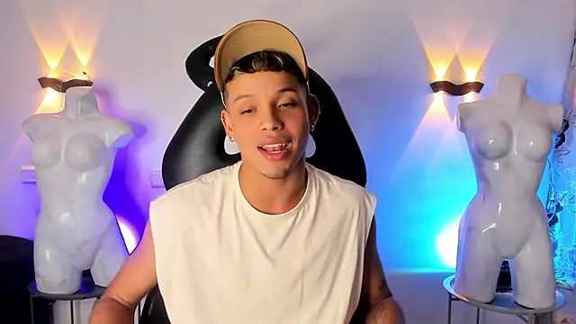 Gael zambrano online show from February 2026 11:47:01 PM