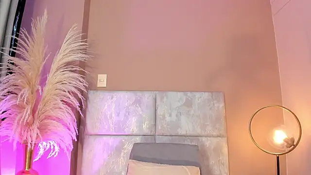 AndraCyruss online show from May 2026 01:57:16 AM