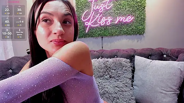 Snapshot of danielebeck chatting on February 2026 09:36:02 PM danielebeck online show from February 2026 09:36:02 PM