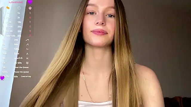Snapshot of Viktoria_Vibes chatting on April 2026 03:19:02 PM Viktoria Vibes online show from April 2026 03:19:02 PM