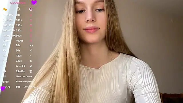 Snapshot of Viktoria_Vibes chatting on April 2026 03:05:02 PM Viktoria Vibes online show from April 2026 03:05:02 PM