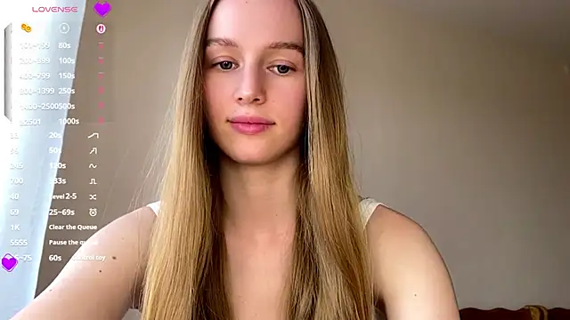 Snapshot of Viktoria_Vibes chatting on May 2026 03:06:01 PM Viktoria Vibes online show from May 2026 03:06:01 PM