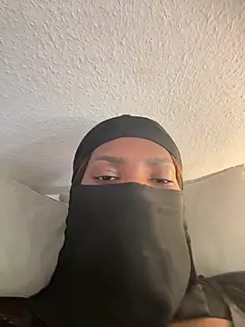 KiaraAmara online show from April 2026 04:12:01 PM