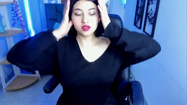 bloom winxx online show from February 2026 03:13:01 AM