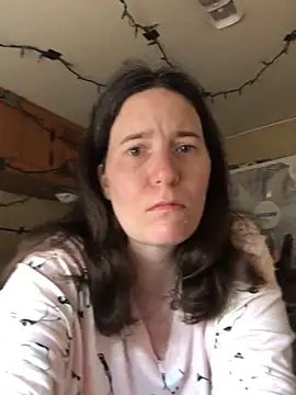 Snapshot of JMT42 chatting on February 2026 07:32:02 PM JMT42 online show from February 2026 07:32:02 PM