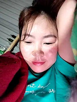 Yiyoongg online show from February 2026 11:20:02 PM