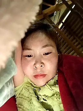 Yiyoongg online show from February 2026 02:29:01 AM