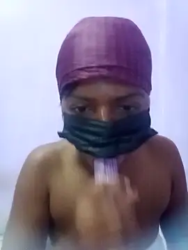 Malee S online show from April 2026 03:35:01 PM