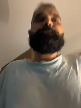 beerboy2222 online show from July 2026 09:01:02 AM