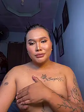 hollynicole online show from May 2026 11:37:01 AM