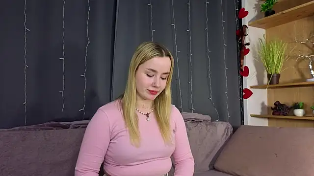 Snapshot of IvetteLabore chatting on February 2026 08:15:02 AM IvetteLabore online show from February 2026 08:15:02 AM