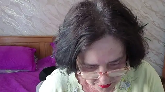 xMaryxAnne online show from May 2026 11:15:01 AM