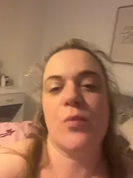 Snapshot of Piper_Milf_36 chatting on March 2026 04:22:02 PM Piper Milf 36 online show from March 2026 04:22:02 PM