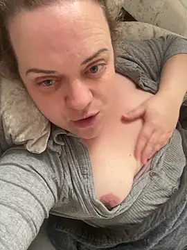 Snapshot of Piper_Milf_36 chatting on March 2026 09:32:02 AM Piper Milf 36 online show from March 2026 09:32:02 AM