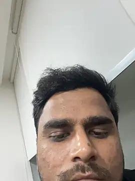 Snapshot of hassuniii chatting on February 2026 03:49:02 PM hassuniii online show from February 2026 03:49:02 PM