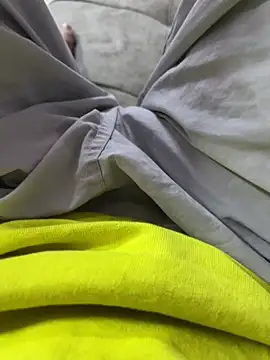 Snapshot of hassuniii chatting on February 2026 03:54:01 AM hassuniii online show from February 2026 03:54:01 AM