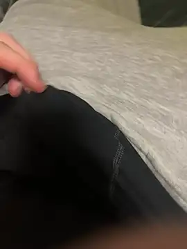 Snapshot of bearguy97 chatting on February 2026 09:41:01 PM bearguy97 online show from February 2026 09:41:01 PM