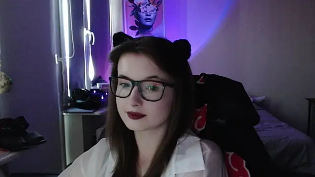 LunaXcherry online show from May 2026 05:42:02 PM