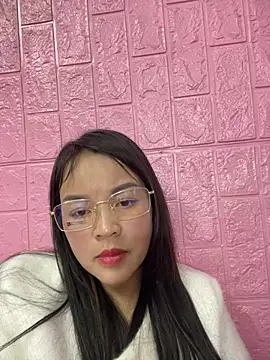 Snapshot of Strawberry-wet chatting on February 2026 07:56:01 AM Strawberry-wet online show from February 2026 07:56:01 AM