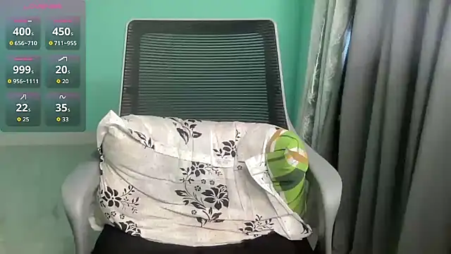 Snapshot of Romantic-Rascal chatting on March 2026 06:18:01 AM Romantic-Rascal online show from March 2026 06:18:01 AM