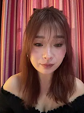 Snapshot of A-cola chatting on February 2026 07:28:01 AM A-cola online show from February 2026 07:28:01 AM