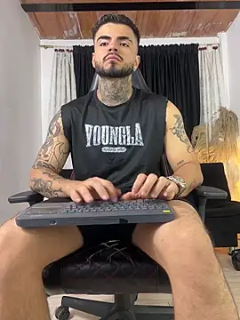 Benjii Carter1 online show from May 2026 02:40:02 AM