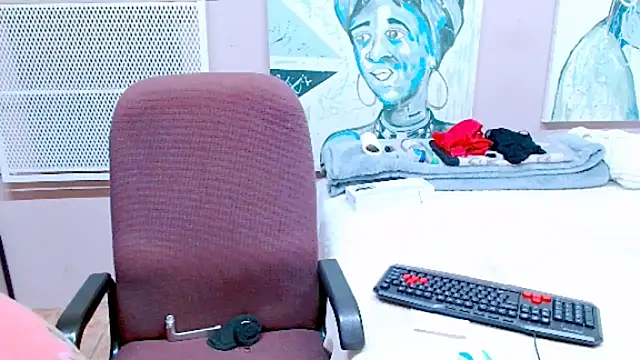 TyraHotxxx online show from May 2026 06:09:01 AM