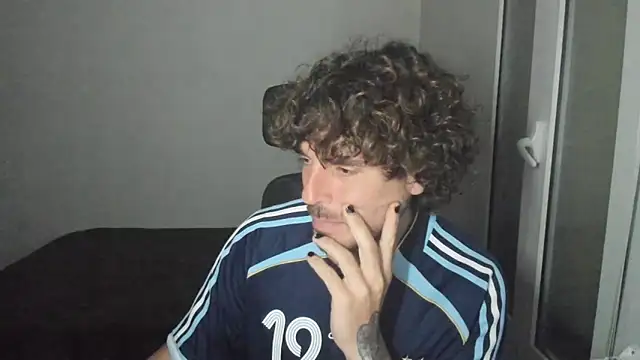 Snapshot of joaquin420_hot chatting on March 2026 07:38:01 PM joaquin420 hot online show from March 2026 07:38:01 PM