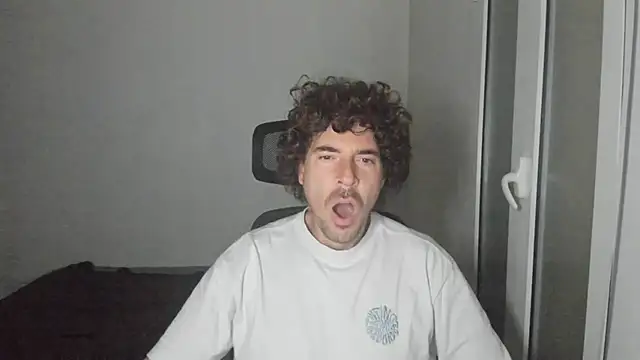 Snapshot of joaquin420_hot chatting on March 2026 03:23:01 AM joaquin420 hot online show from March 2026 03:23:01 AM