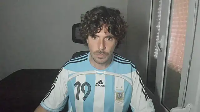 Snapshot of joaquin420_hot chatting on March 2026 03:28:01 PM joaquin420 hot online show from March 2026 03:28:01 PM