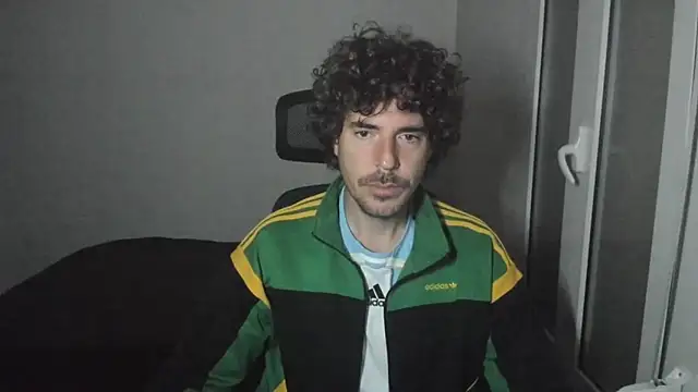 Snapshot of joaquin420_hot chatting on March 2026 05:46:02 AM joaquin420 hot online show from March 2026 05:46:02 AM