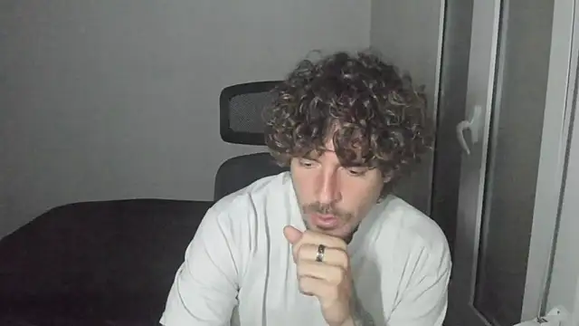 Snapshot of joaquin420_hot chatting on March 2026 06:46:02 PM joaquin420 hot online show from March 2026 06:46:02 PM