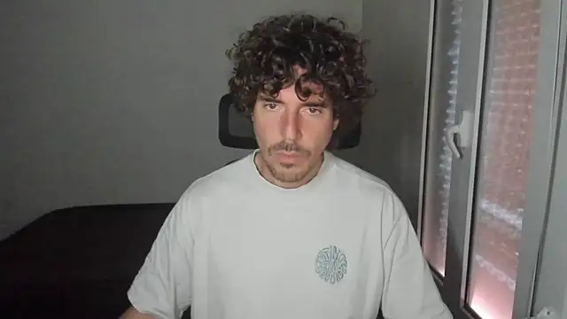 Snapshot of joaquin420_hot chatting on March 2026 06:52:02 AM joaquin420 hot online show from March 2026 06:52:02 AM