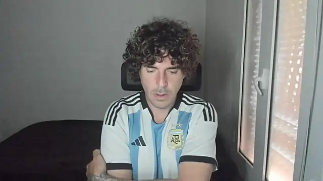 Snapshot of joaquin420_hot chatting on March 2026 10:59:01 AM joaquin420 hot online show from March 2026 10:59:01 AM