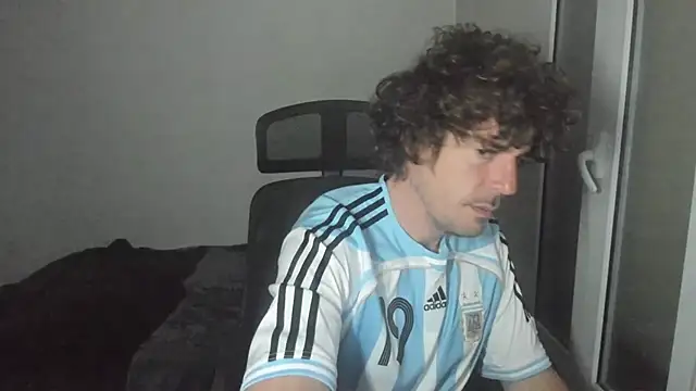 Snapshot of joaquin420_hot chatting on March 2026 12:45:01 AM joaquin420 hot online show from March 2026 12:45:01 AM