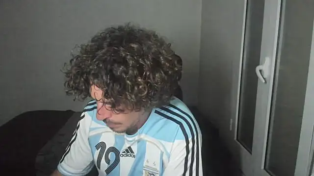 Snapshot of joaquin420_hot chatting on April 2026 07:41:01 PM joaquin420 hot online show from April 2026 07:41:01 PM