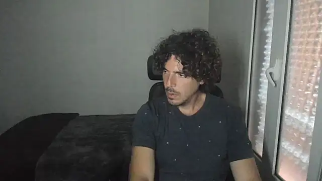 Snapshot of joaquin420_hot chatting on April 2026 07:57:01 AM joaquin420 hot online show from April 2026 07:57:01 AM