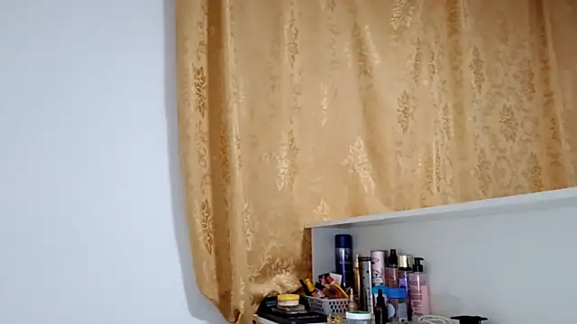 EsterSantopietro online show from February 2026 10:08:02 PM