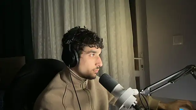 enesbabakral online show from March 2026 06:25:01 PM