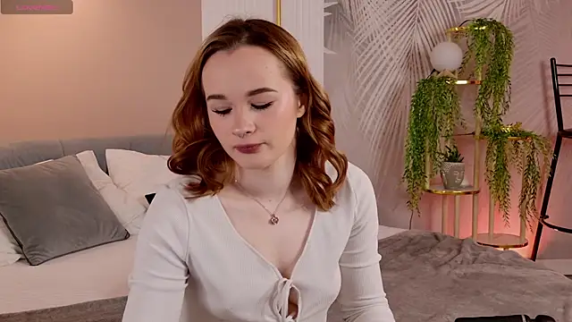 Snapshot of Abigail_Forland chatting on April 2026 05:05:01 AM Abigail Forland online show from April 2026 05:05:01 AM