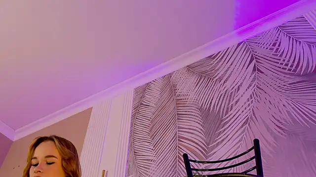 Snapshot of Abigail_Forland chatting on April 2026 05:27:01 AM Abigail Forland online show from April 2026 05:27:01 AM