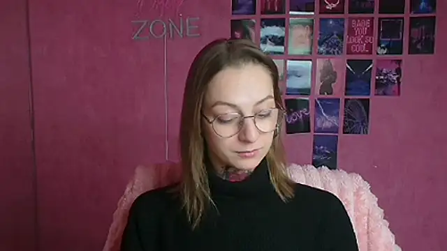 Esmi Winter online show from February 2026 06:20:02 AM