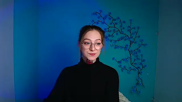 Esmi Winter online show from February 2026 06:14:02 AM