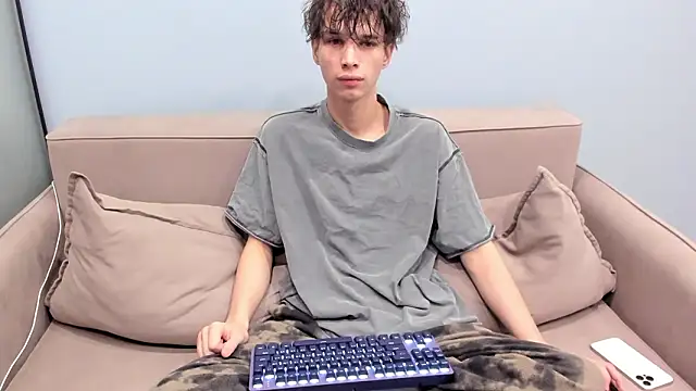 Ur NextDoor Boy online show from February 2026 09:13:02 PM