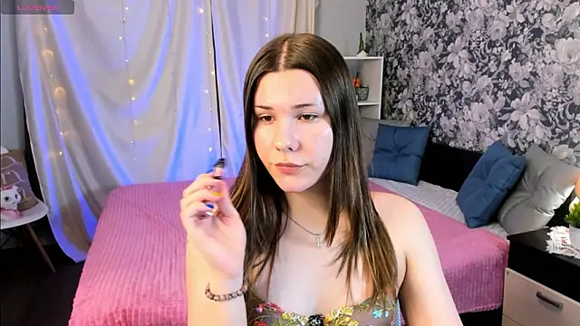 Snapshot of Coraline_kitty chatting on February 2026 06:24:01 AM Coraline kitty online show from February 2026 06:24:01 AM