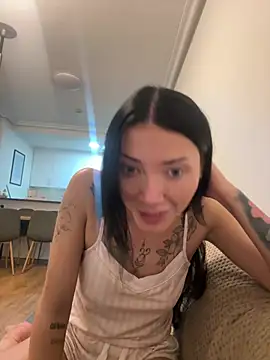 Karmenlovex online show from March 2026 07:20:02 PM