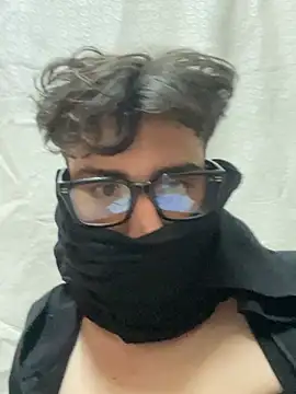 Femboysissy1919 online show from April 2026 12:39:01 AM